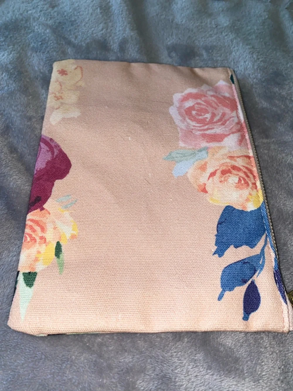 Three Two One  cotton Floral Zip Pouch - Peach Pink with Burgundy Blooms‎ NWT